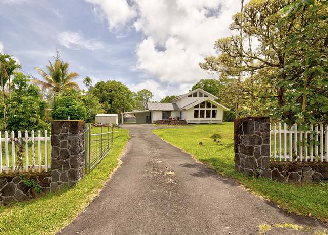 Property at 15-1643 29th Ave, Keaau, HI 96749, 3 beds, 2 baths