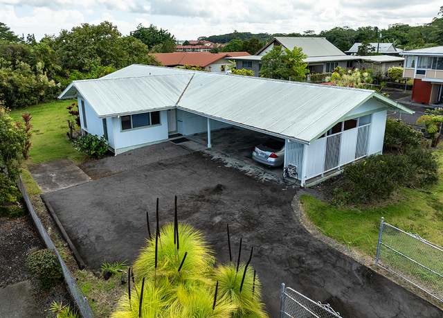 Property at 403 Kalili St, Hilo, HI 96720, 4 beds, 2.5 baths