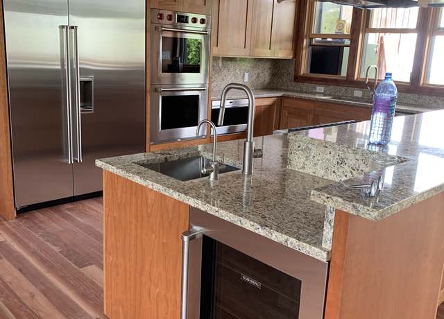 Property at 79-928 Mahiai Pl, Kealakekua, HI 96750, 4 beds, 3.5 baths