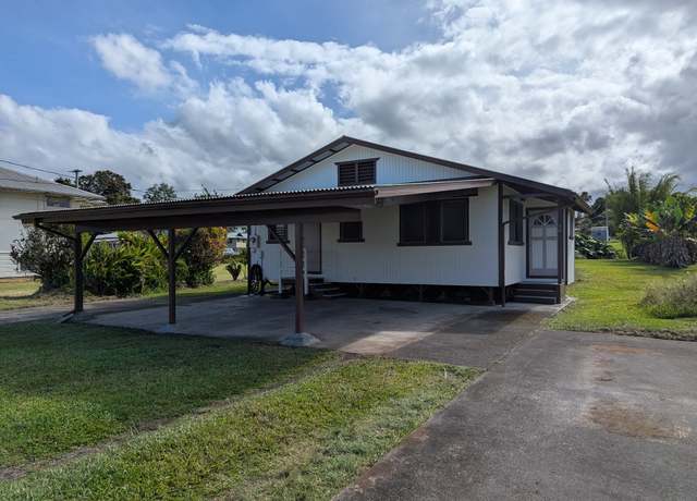 Property at 90 Santos St, Hilo, HI 96720, 3 beds, 2 baths