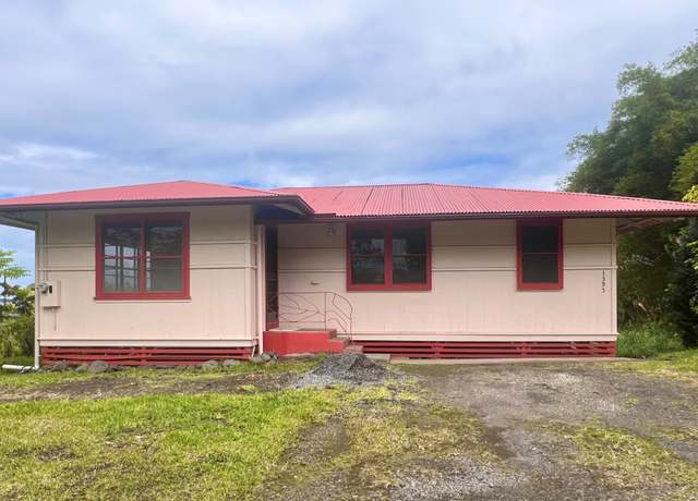 Property at 1395 Ainaola Dr, Hilo, HI 96720, 4 beds, 2 baths