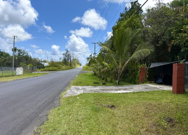 Property at 16-233 Orchid Land Dr, Keaau, HI 96749, 2 beds, 1 bath