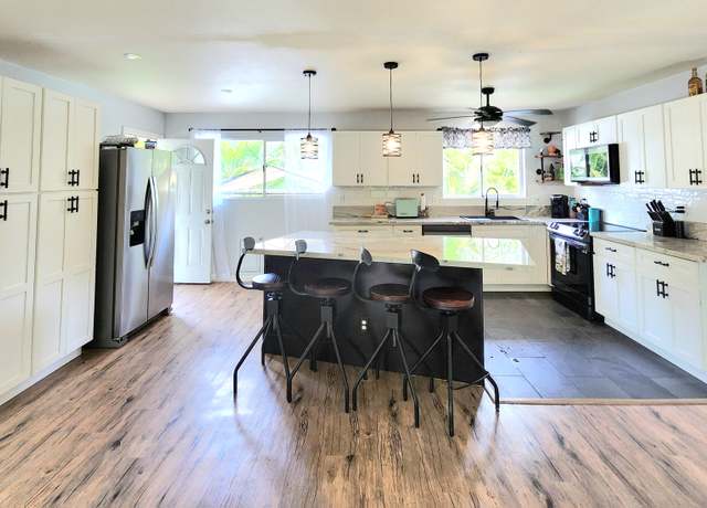 Property at 15-2693 Lalakea St, Pahoa, HI 96778, 3 beds, 2 baths