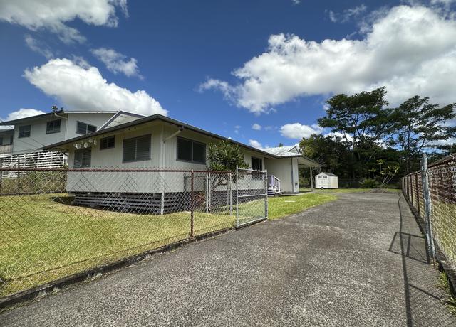 Property at 102 Puhili St, Hilo, HI 96720, 3 beds, 2.5 baths
