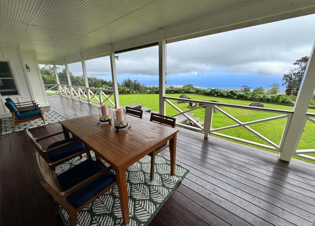 Property at 73-4609 Kukuki St, Kailua-kona, HI 96740, 4 beds, 4.5 baths