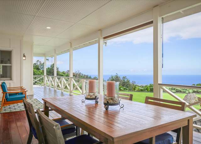 Property at 73-4609 Kukuki St, Kailua-kona, HI 96740, 4 beds, 4.5 baths