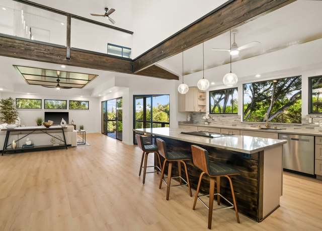 Property at 3973 Kalakaua Pl, Princeville, HI 96722, 5 beds, 4 baths