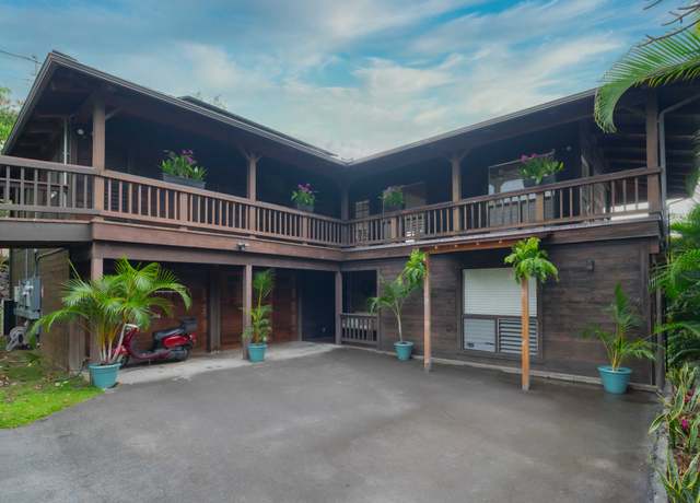 Property at 77-6452 Leilani St, Kailua-kona, HI 96740, 7 beds, 5 baths