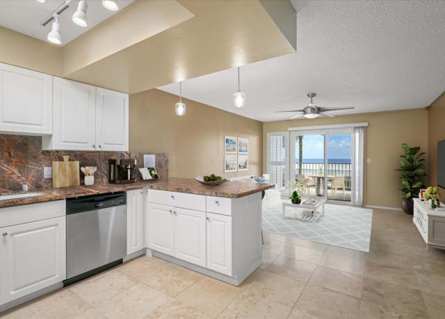 Property at 75-6124 Alii Dr #205, Kailua-kona, HI 96740, 1 bed, 1 bath