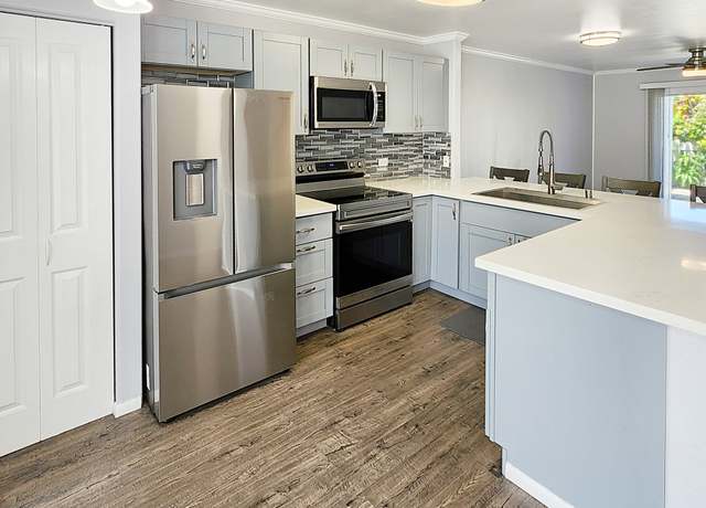 Property at 75-6081 Alii Dr Unit DD102, Kailua-kona, HI 96740, 2 beds, 2 baths