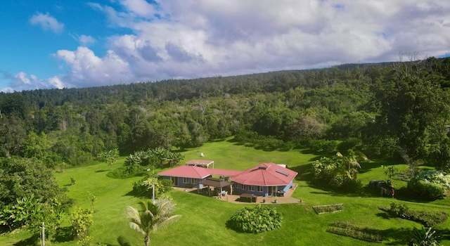 Photo of 88-1587 Ala Malino Rd, Captain Cook, HI 96704