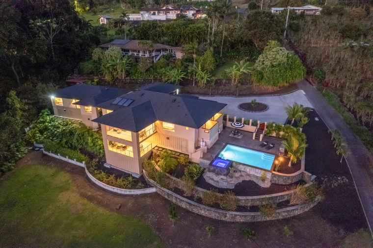 Photo of 75-2620 Keopu Lani Rd Holualoa, HI 96725