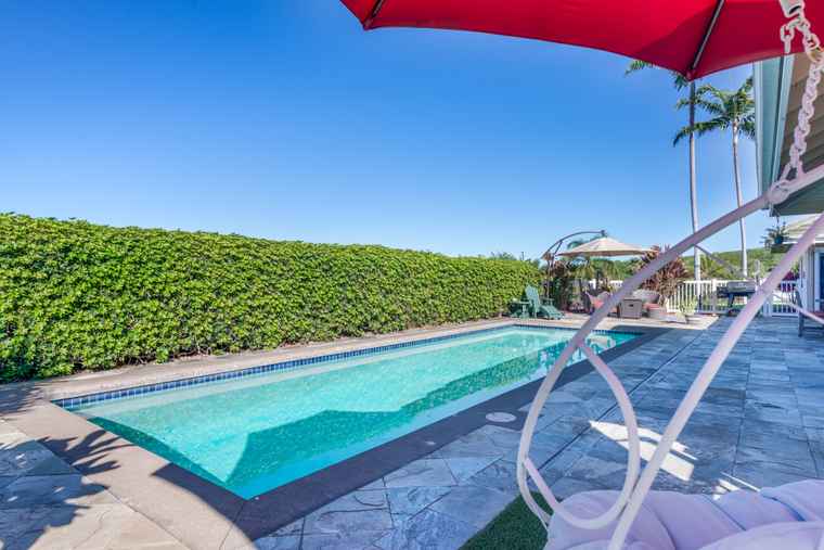 Photo of 75-5614-R Hienaloli Rd Kailua-Kona, HI 96740