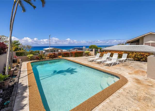Property at 1410 Ehupua St, Honolulu, HI 96821, 3 beds, 2 baths