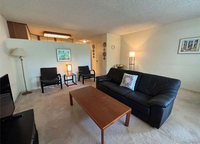 Property at 425 Ena Rd Unit C206, Honolulu, HI 96815, 2 beds, 1 bath