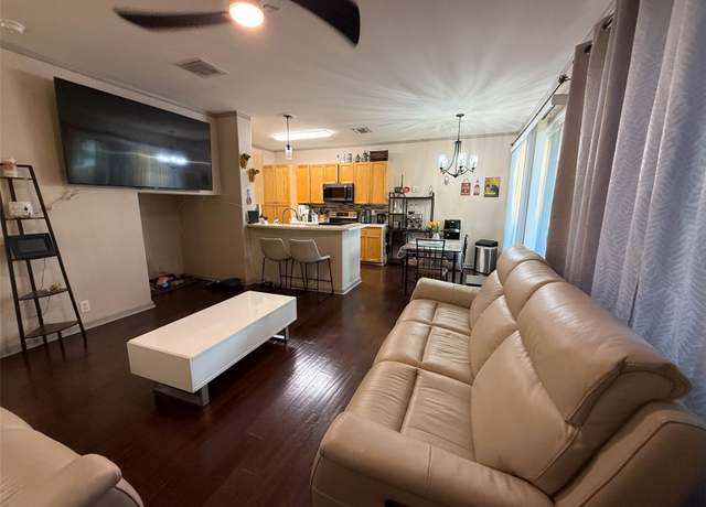 Property at 91-698 Makalea St #118, Ewa Beach, HI 96706, 4 beds, 2.5 baths