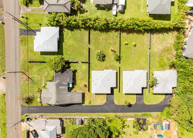 Property at 2315 California Ave, Wahiawa, HI 96786, 3 beds, 2 baths