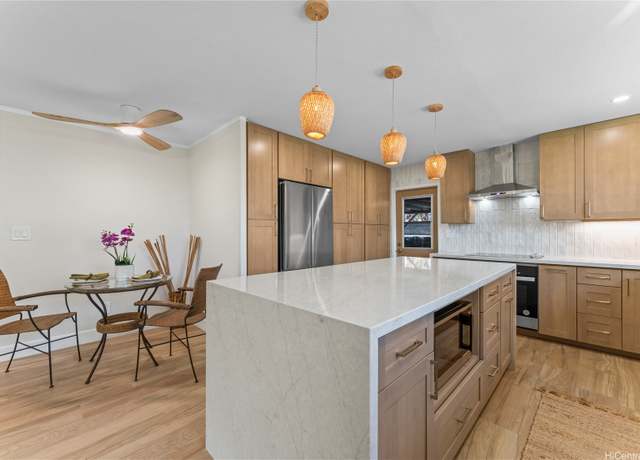 Property at 2265 Waiomao Rd, Honolulu, HI 96816, 4 beds, 2 baths