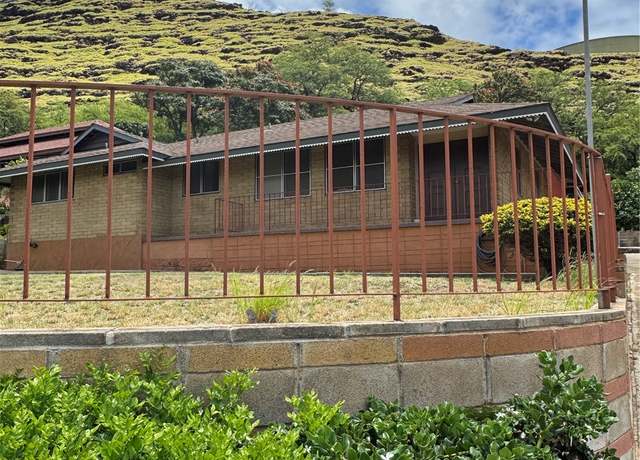 Property at 85-323 Waianae Valley Rd, Waianae, HI 96792, 4 beds, 2.5 baths