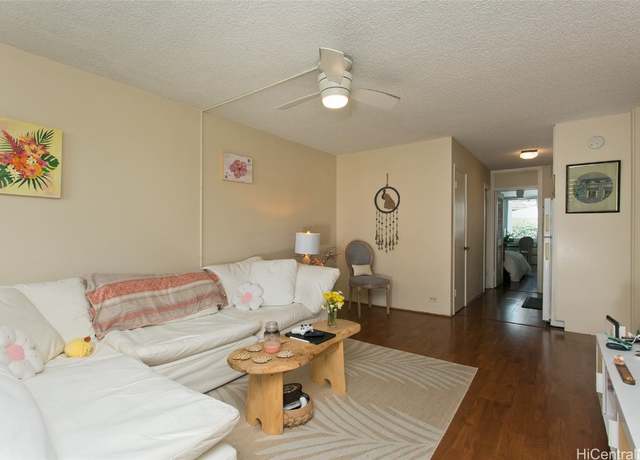 Property at 425 Ena Rd Unit B408, Honolulu, HI 96815, 1 bed, 1 bath
