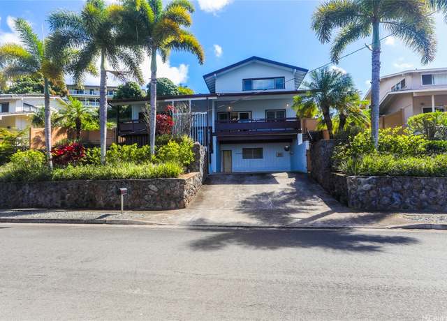 Property at 98-1044 Palula Way, Aiea, HI 96701, 4 beds, 2.5 baths