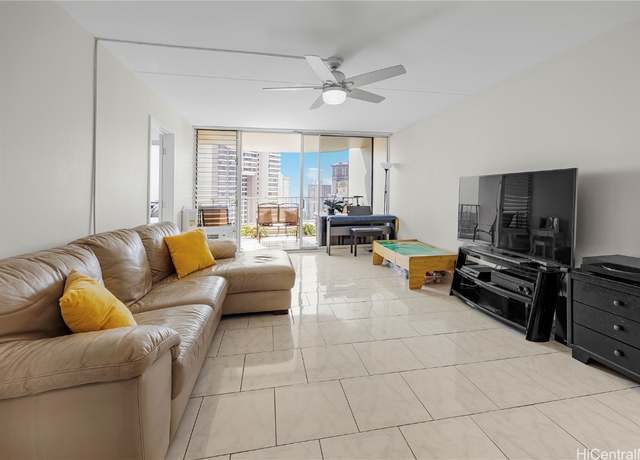 Property at 469 Ena Rd #2711, Honolulu, HI 96815, 2 beds, 2 baths