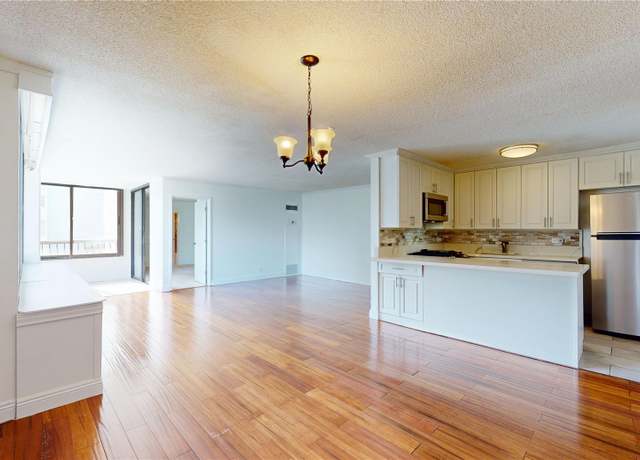 Property at 2215 Aloha Dr Unit DH702, Honolulu, HI 96815, 2 beds, 2 baths