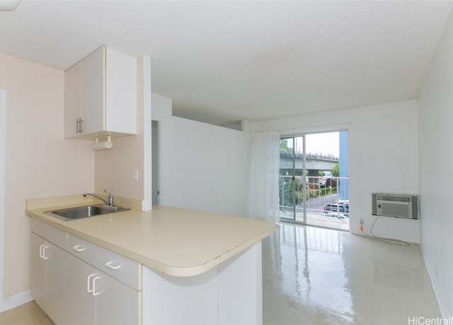 Property at 2873 S King St #203, Honolulu, HI 96826, 1 bed, 1 bath