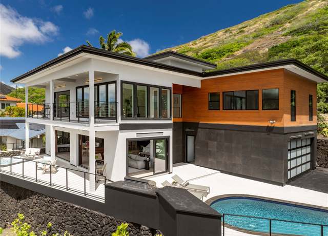 Property at 271 Makaweli Pl, Honolulu, HI 96825, 4 beds, 3 baths