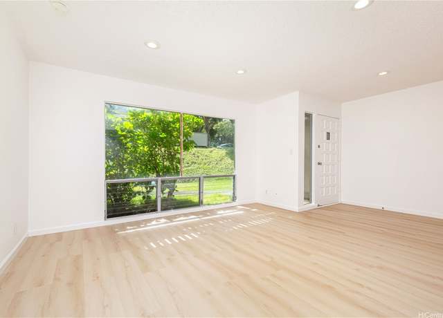 Property at 44-374 Olina St #1, Kaneohe, HI 96744, 3 beds, 2.5 baths