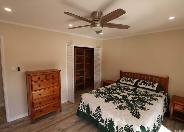 Property at 98-809 Kaonohi St Unit 26C, Aiea, HI 96701, 3 beds, 2 baths