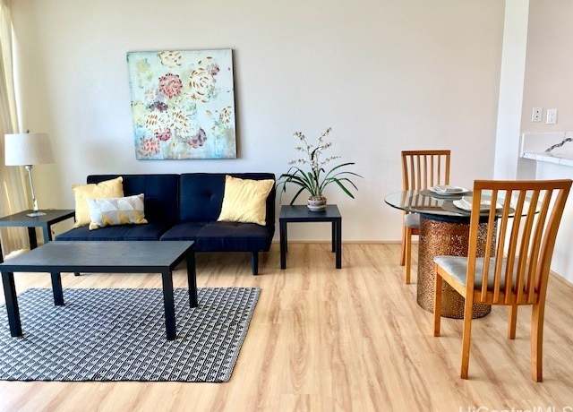 Property at 1448 Young St #907, Honolulu, HI 96814, 1 bed, 1 bath