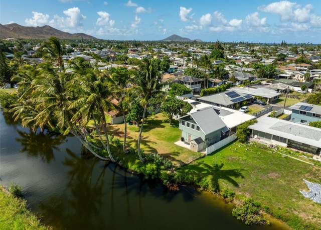 Property at 341-D Kihapai St Unit D, Kailua, HI 96734, 5 beds, 3.5 baths