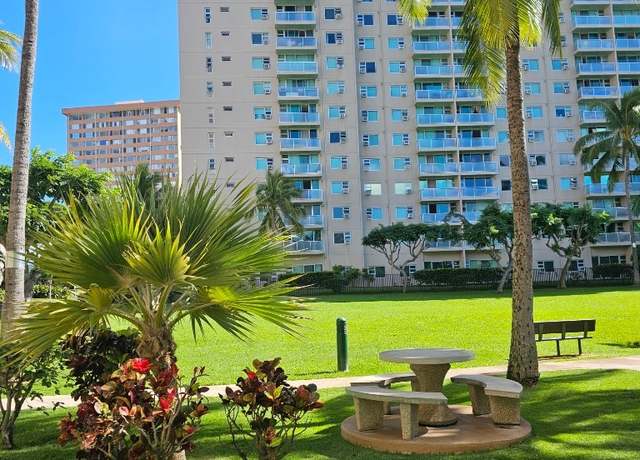 Property at 3009 Ala Makahala Pl #808, Honolulu, HI 96818, 1 bed, 1 bath