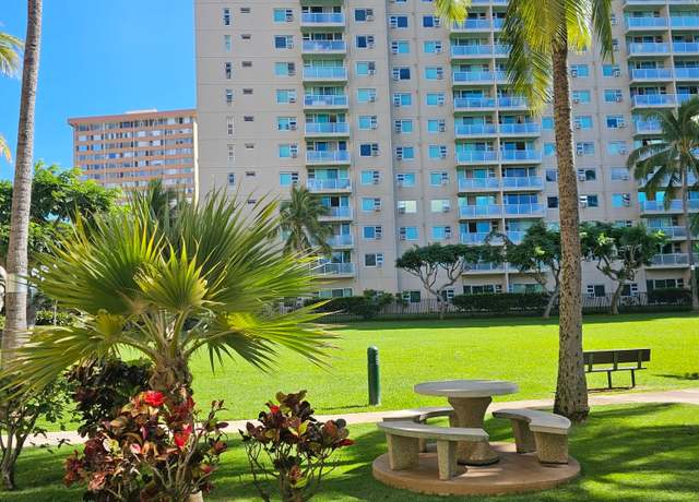 Property at 3009 Ala Makahala Pl #808, Honolulu, HI 96818, 1 bed, 1 bath