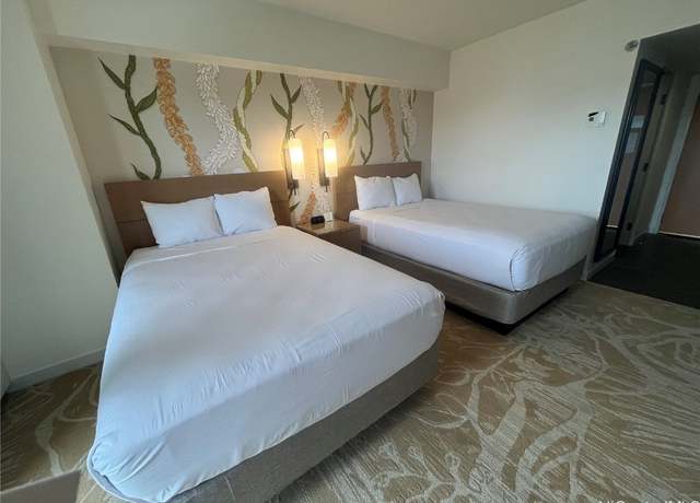 Property at 410 Atkinson Dr #1423, Honolulu, HI 96814, 1 bath