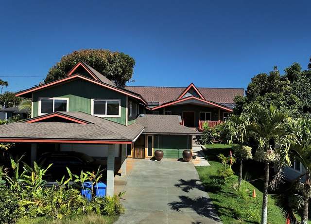 Property at 74 Makaweo Ave, Wahiawa, HI 96786, 8 beds, 8.5 baths