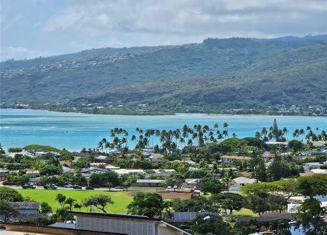 Property at 155 Polihale Pl, Honolulu, HI 96825, 3 beds, 2 baths