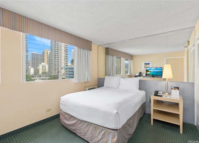 Property at 444 Kanekapolei St #513, Honolulu, HI 96815, 1 bath