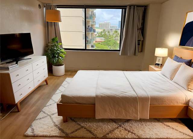 Property at 444 Niu St #815, Honolulu, HI 96815, 1 bath