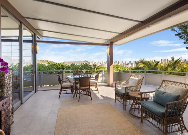 Property at 2106 Keeaumoku St, Honolulu, HI 96822, 4 beds, 3 baths