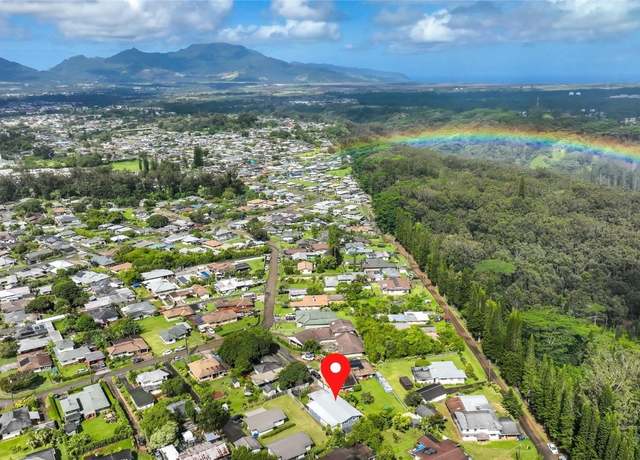 Property at 247 Karsten Dr Unit A, Wahiawa, HI 96786, 4 beds, 2.5 baths
