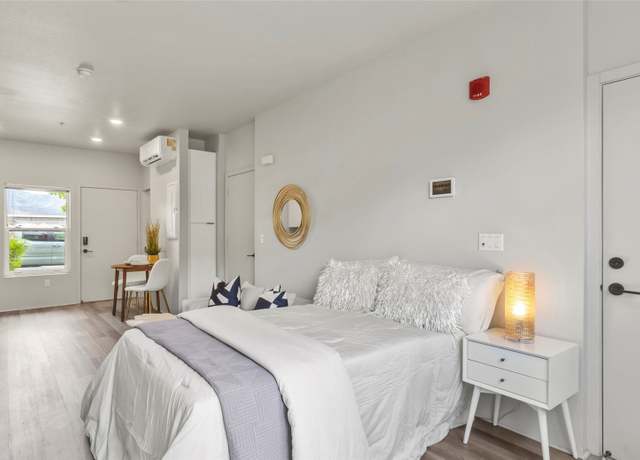 Property at 91-3617 Kamolehonua St #208, Ewa Beach, HI 96706, 1 bath