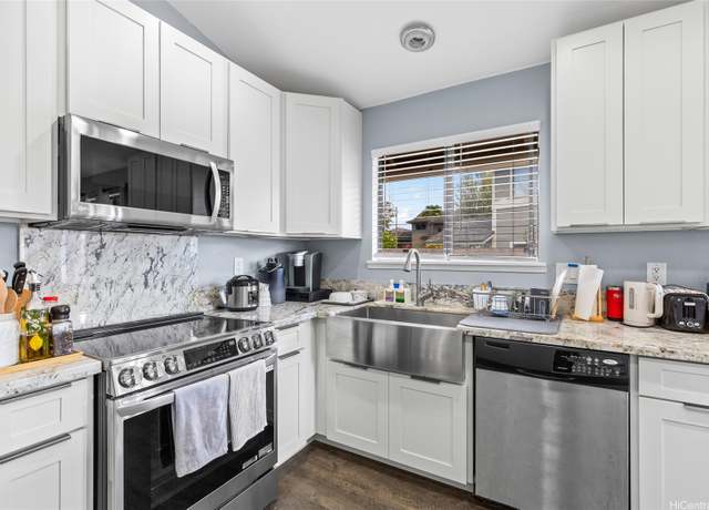 Property at 94-1106 Kaloli Loop, Waipahu, HI 96797, 4 beds, 2 baths