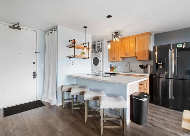 Property at 320 Liliuokalani Ave #1605, Honolulu, HI 96815, 2 beds, 1 bath