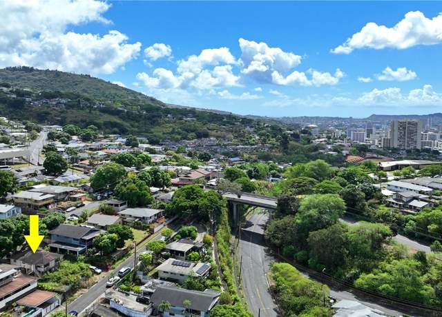 Property at 439 Iaukea St, Honolulu, HI 96813, 3 beds, 2 baths