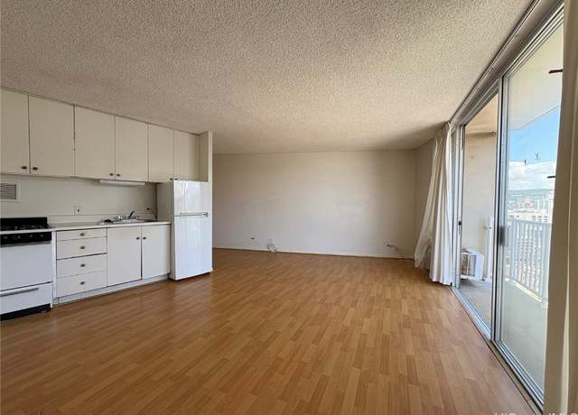 Property at 750 Amana St #1905, Honolulu, HI 96814, 1 bath