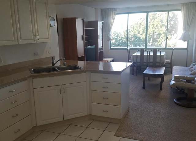 Property at 1314 Kalakaua Ave #304, Honolulu, HI 96826, 2 beds, 1 bath