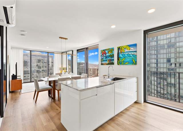 Property at 987 Queen St #3514, Honolulu, HI 96814, 2 beds, 2 baths