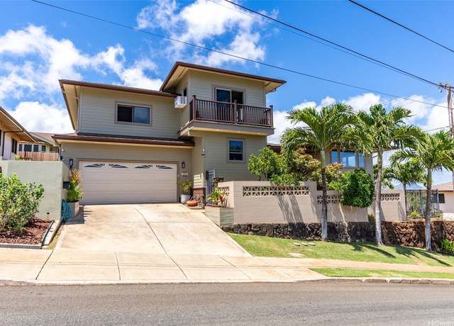 Property at 3750 Kaimuki Ave, Honolulu, HI 96816, 6 beds, 4.5 baths